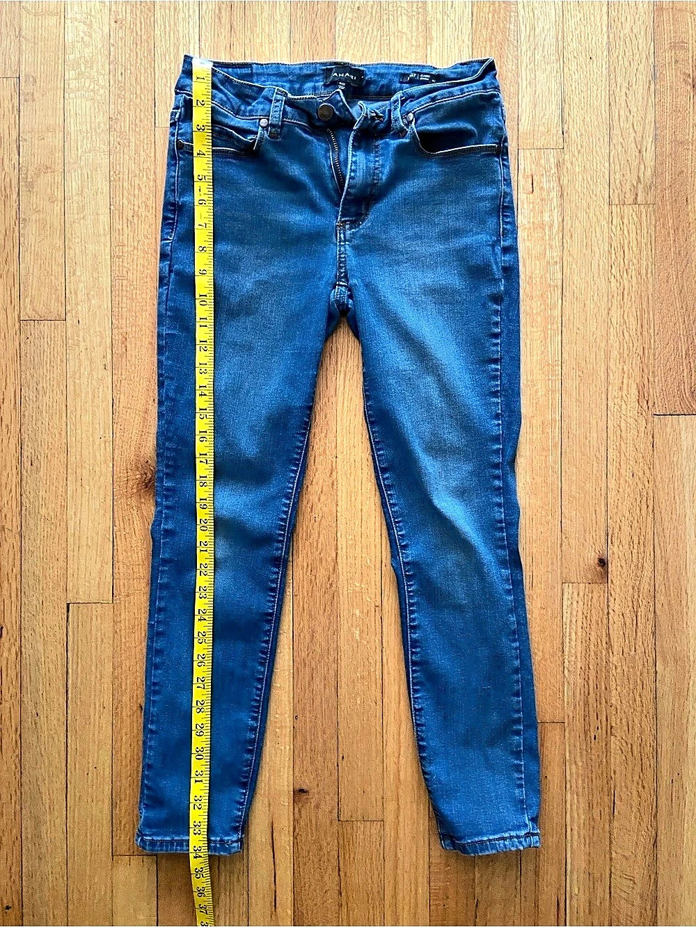 Tahari Kelly Classic Skinny Jeans in Blue Size 4/27 good condition